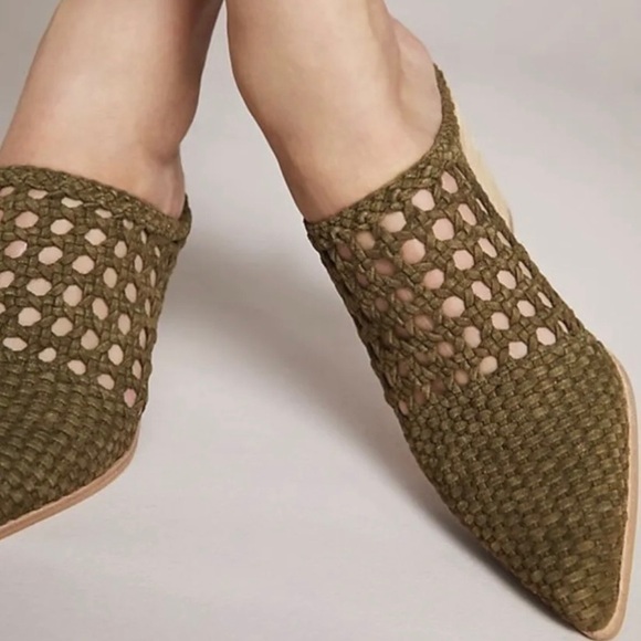 Jeffrey Campbell Leone Woven Leather Weaved Slip On Mule Size 6 Green Point Toe - Picture 3 of 12